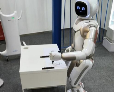 陽光課堂活動 智能機(jī)器人銷售實(shí)踐探索